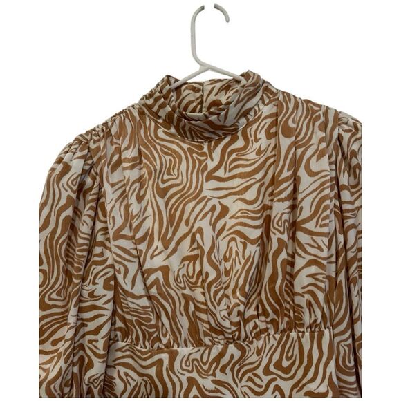 Song of Style Revolve Teagan Top in Zebra Multiple Size S Retro Puff Sleeve - Picture 7 of 8